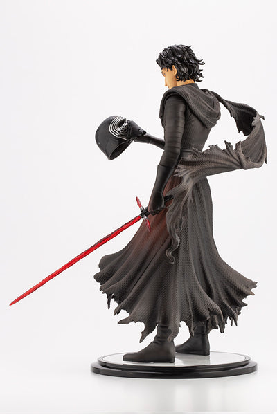 Star Wars: The Force Awakens - Kylo Ren - ARTFX - ARTFX Artist Series - 1/7 - Cloaked in Shadows (Kotobukiya)