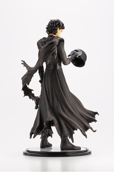 Star Wars: The Force Awakens - Kylo Ren - ARTFX - ARTFX Artist Series - 1/7 - Cloaked in Shadows (Kotobukiya)