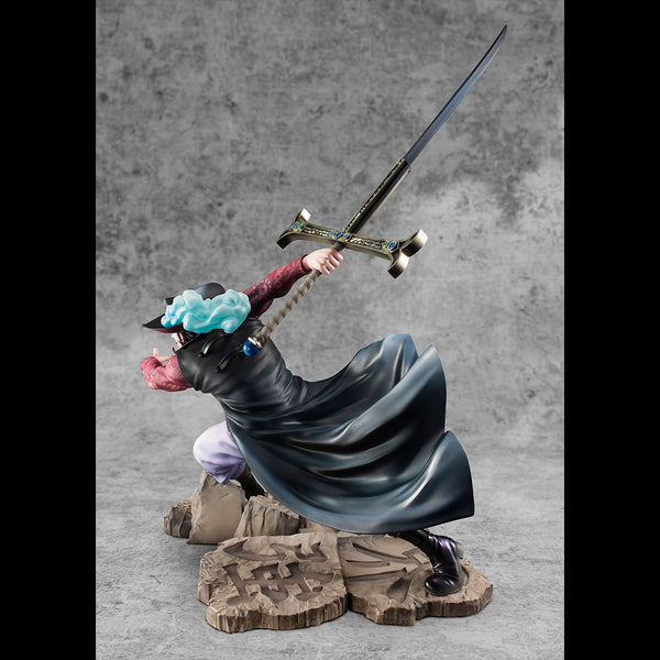 One Piece - Dracule Mihawk - Portrait Of Pirates Maximum (MegaHouse)