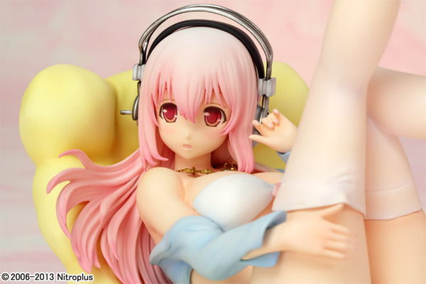 SoniComi (Super Sonico) - Sonico - Voice Collection - 1/7 - Bikini & Sofa ver. (Griffon Enterprises)